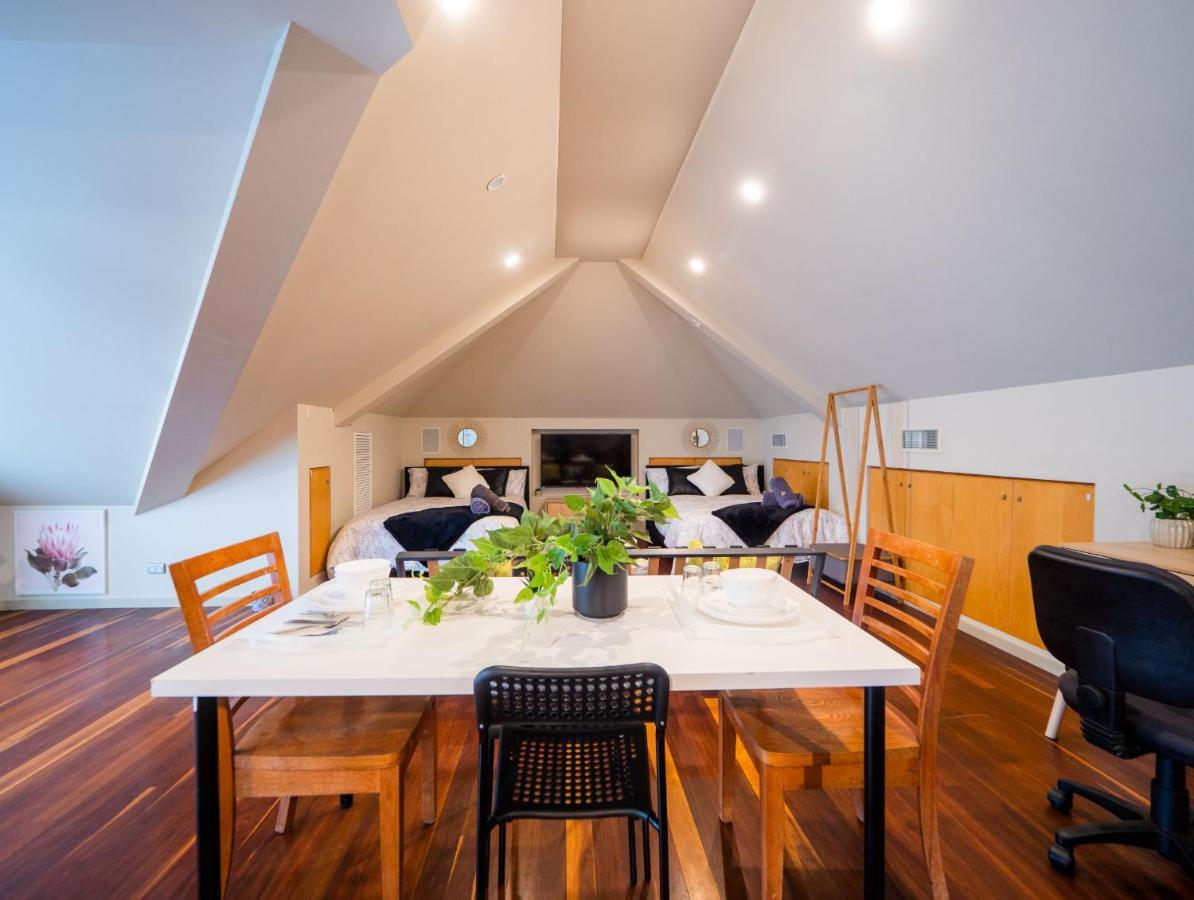Quiet Private Studio In Strathfield With Kitchenette And Private Bathroom 3Min To Station Sleeps 6 시드니 외부 사진