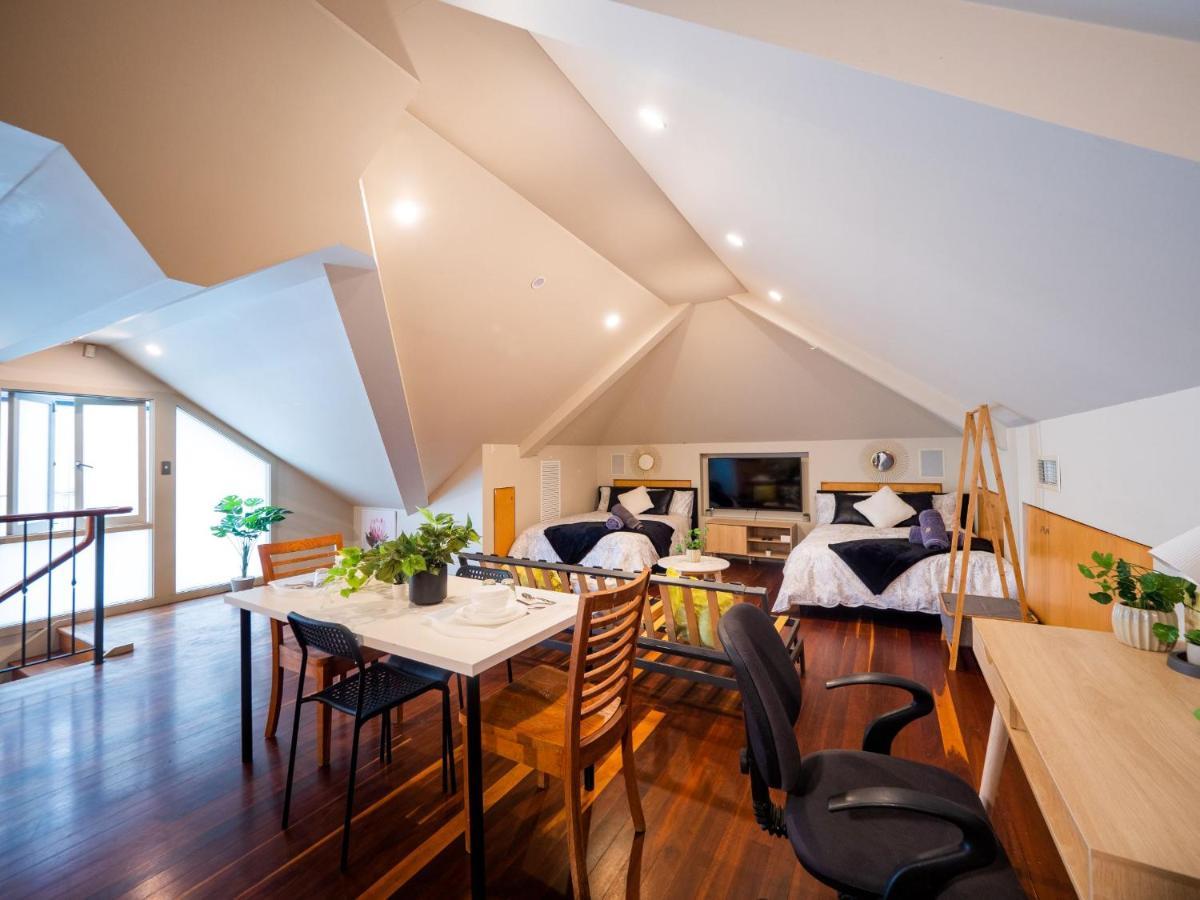 Quiet Private Studio In Strathfield With Kitchenette And Private Bathroom 3Min To Station Sleeps 6 시드니 외부 사진